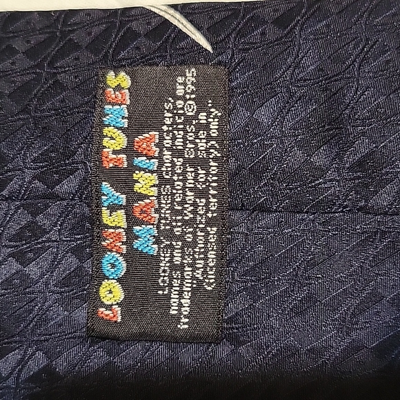 4 Loony Tunes Silk Ties - 1 set - Picture 4 of 6